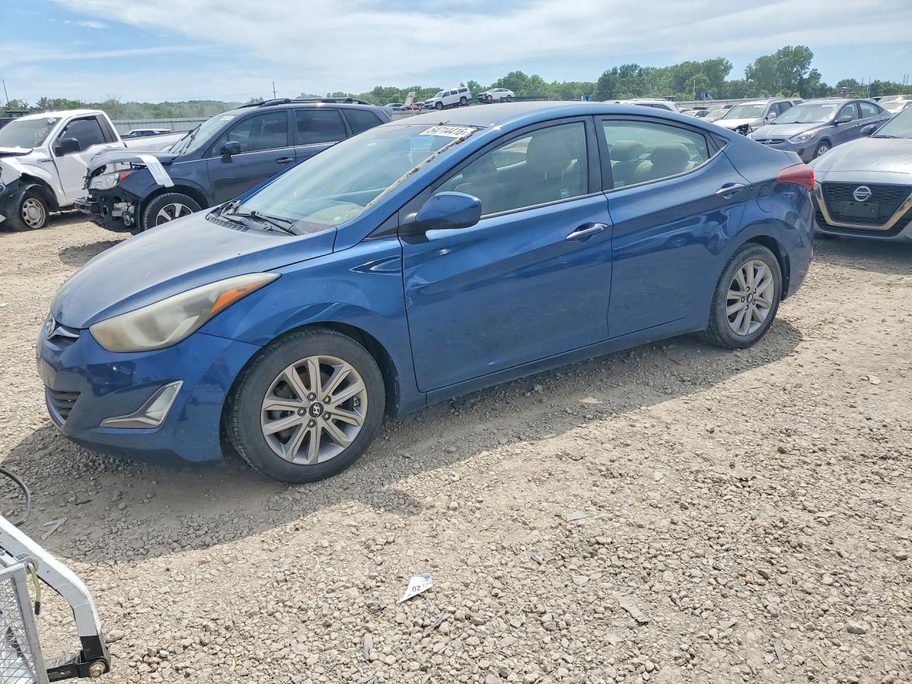 Salvage Hyundai ELANTRA Image