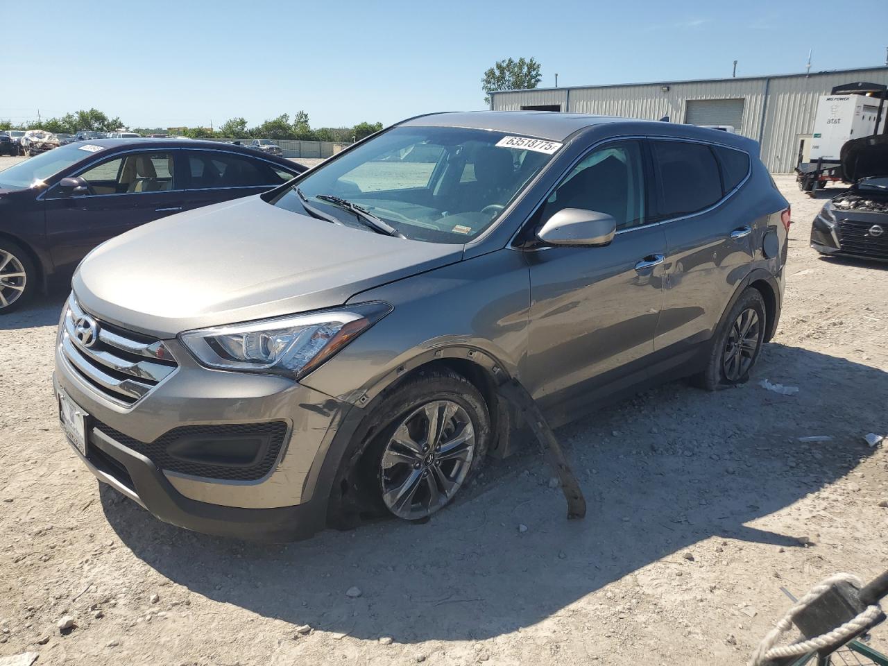 Salvage Hyundai SANTA FE Image