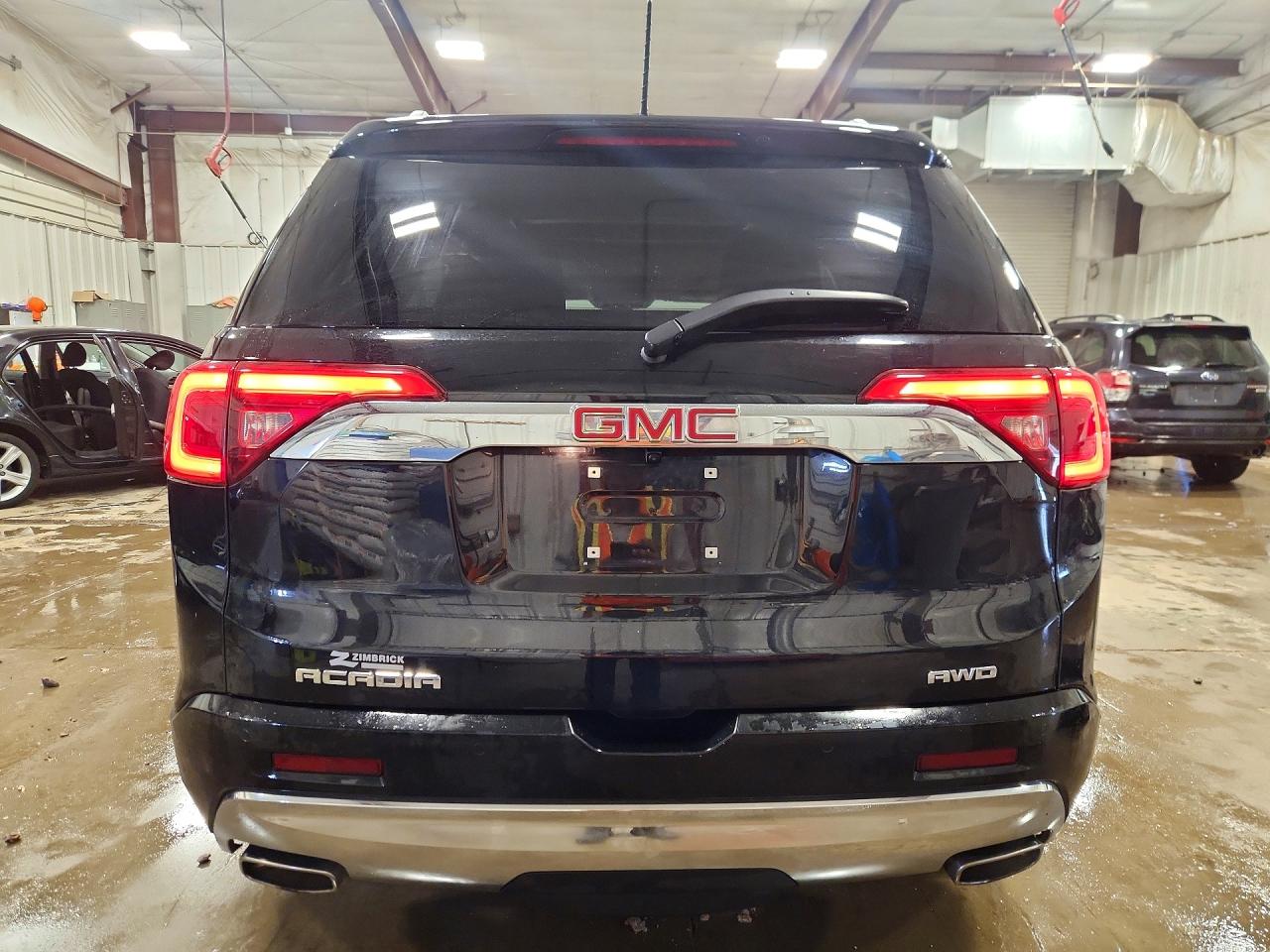 GMC Acadia Denali