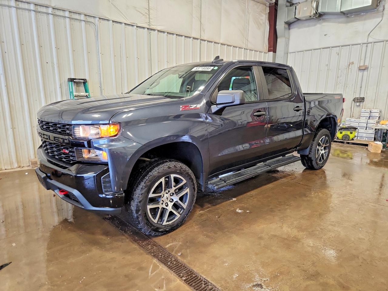Salvage Chevrolet Silverado Image