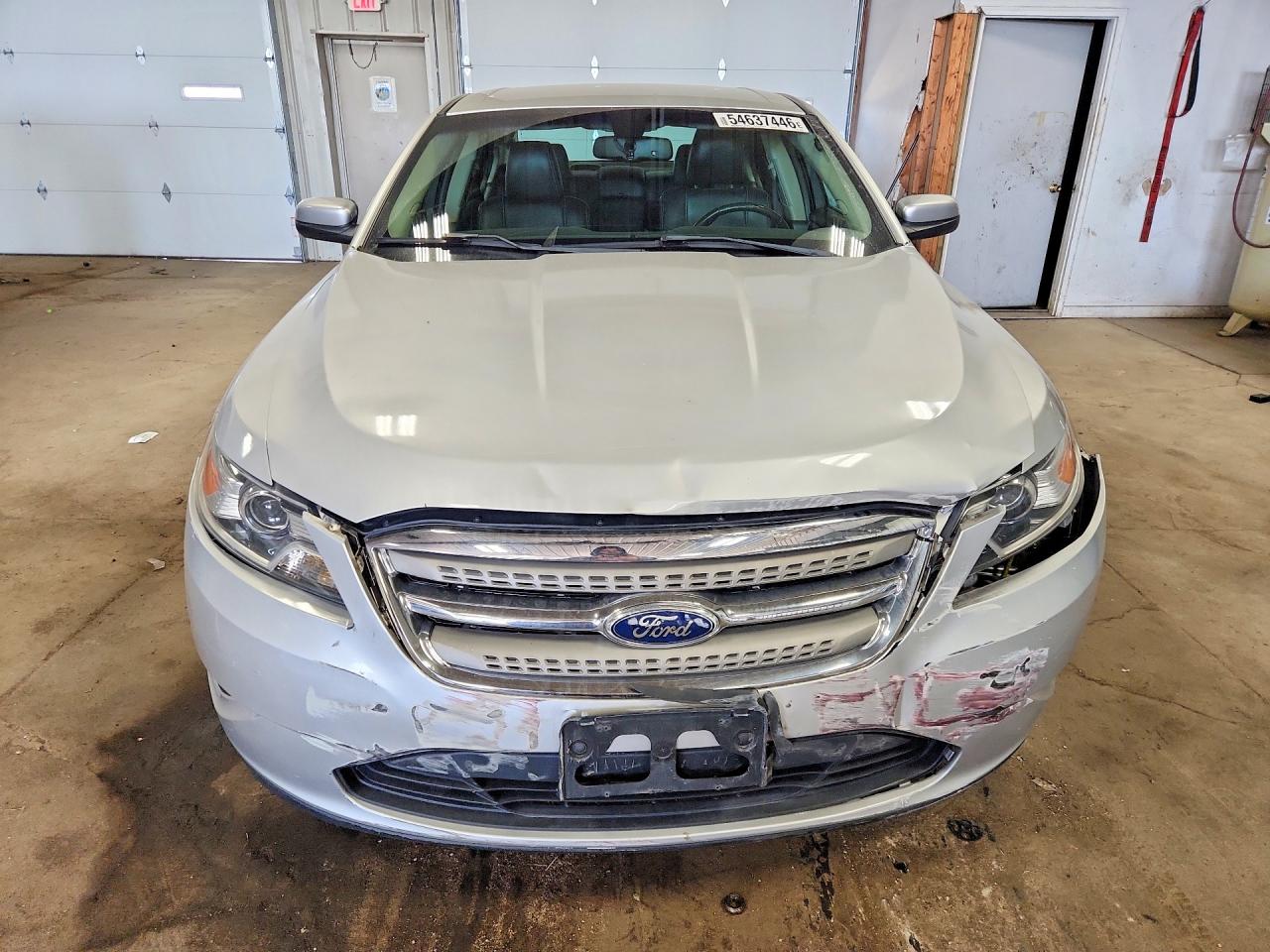 Ford Taurus Sel