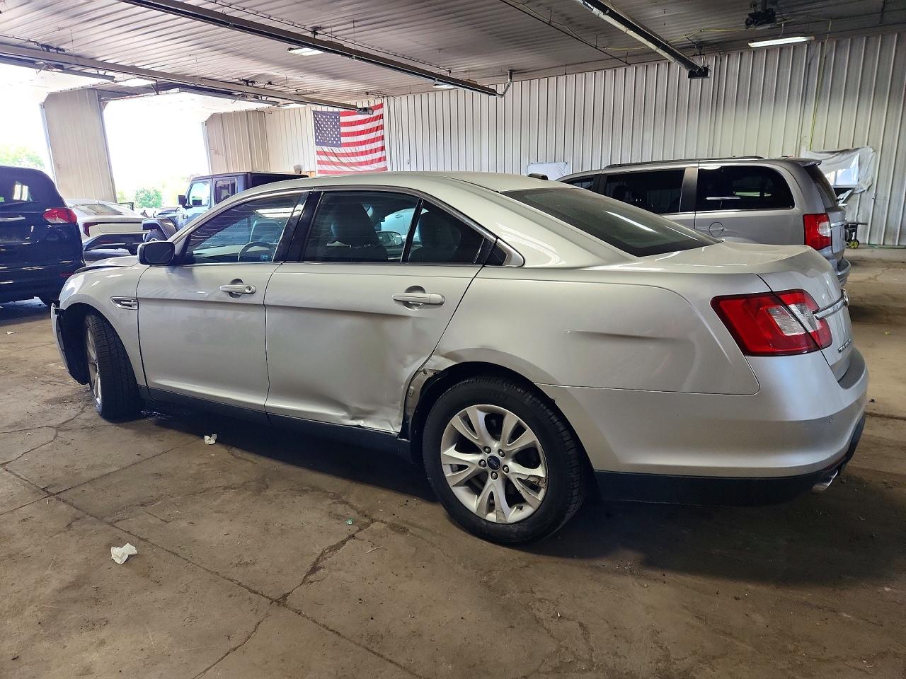 Ford Taurus Sel