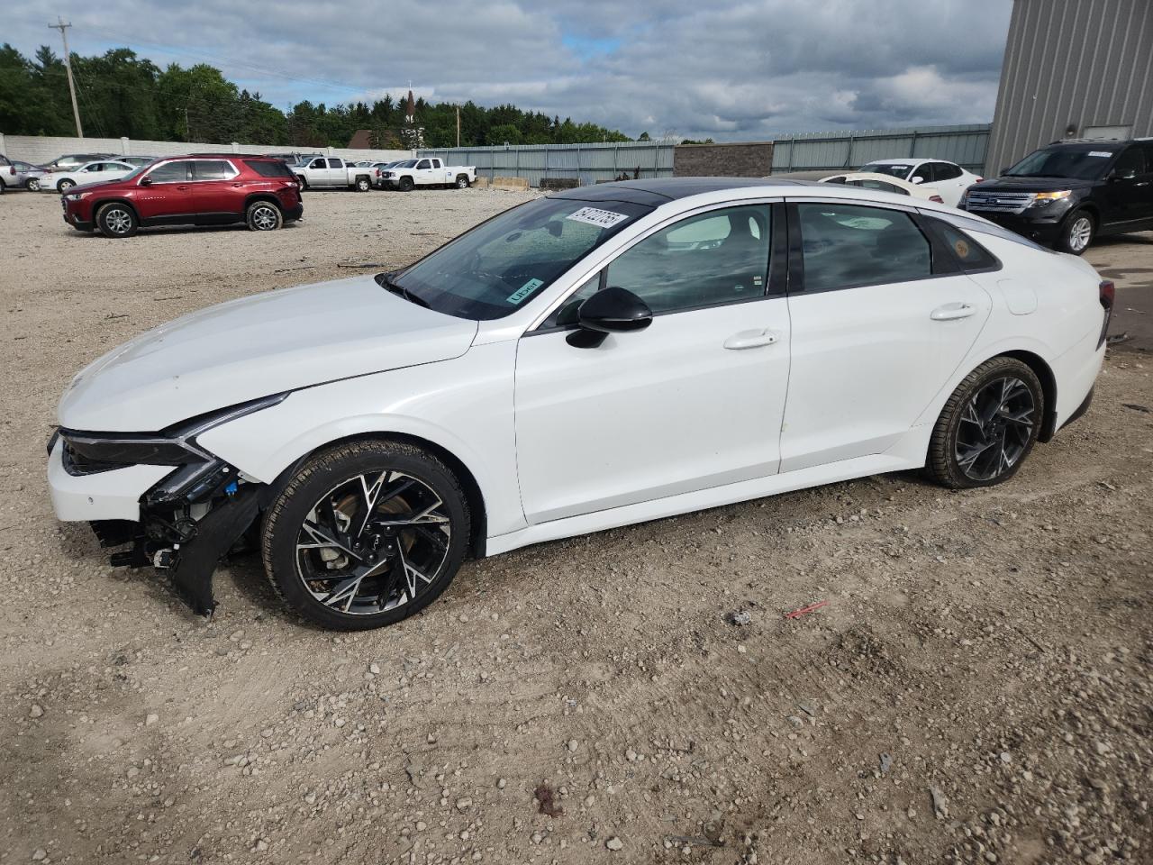 Salvage Kia K5 Image