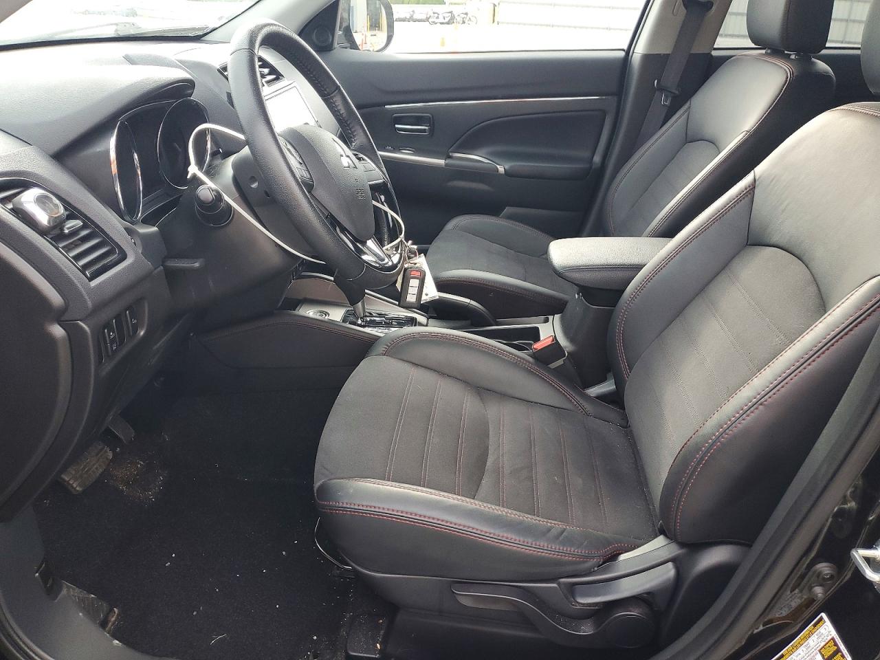 Mitsubishi Outlander S