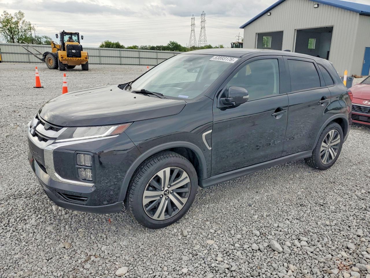 Salvage Mitsubishi Outlander Image