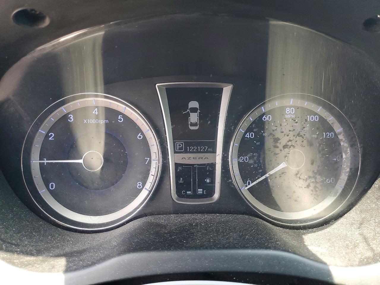 Hyundai Azera Base