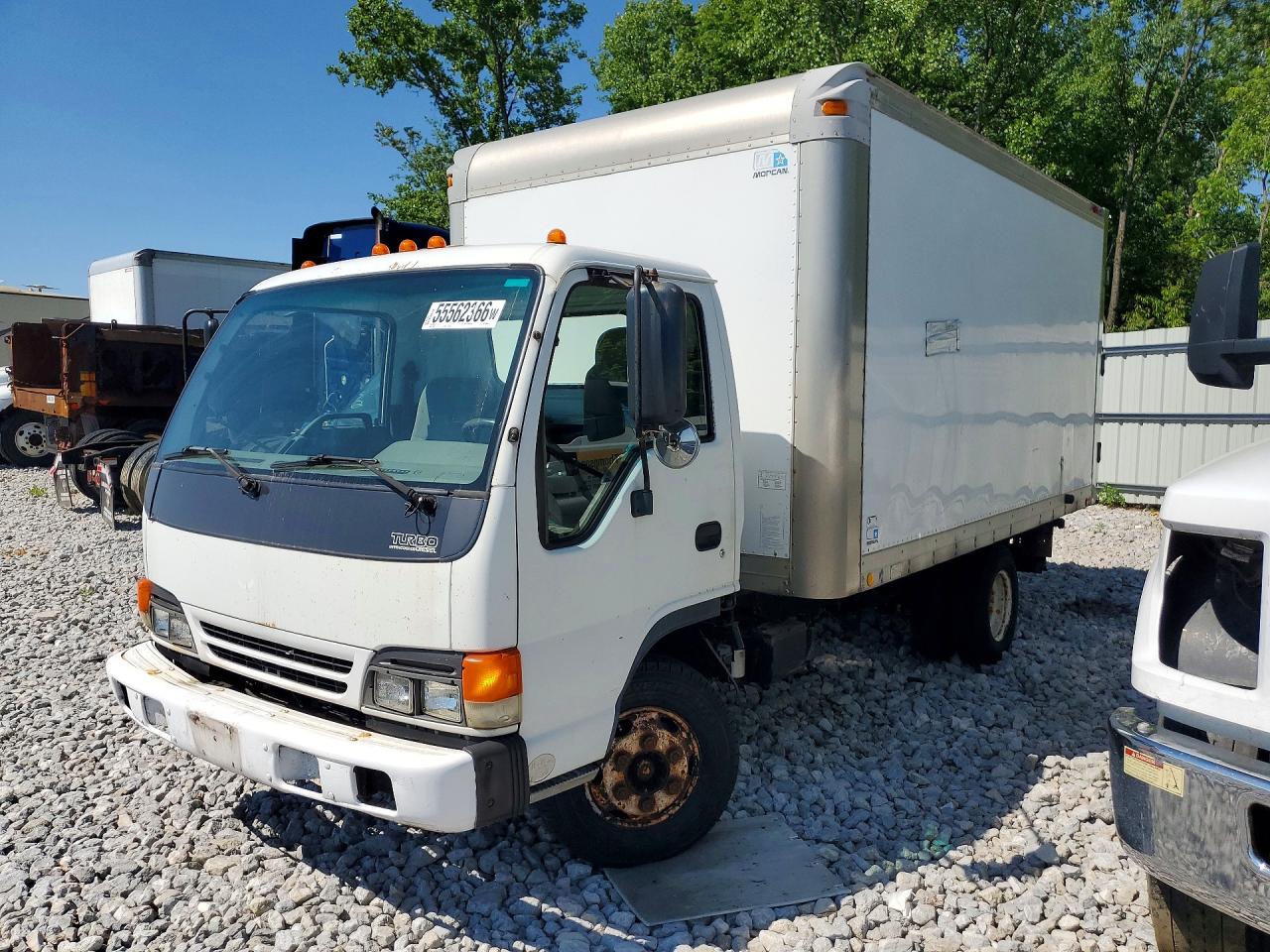 Salvage Isuzu Npr Image