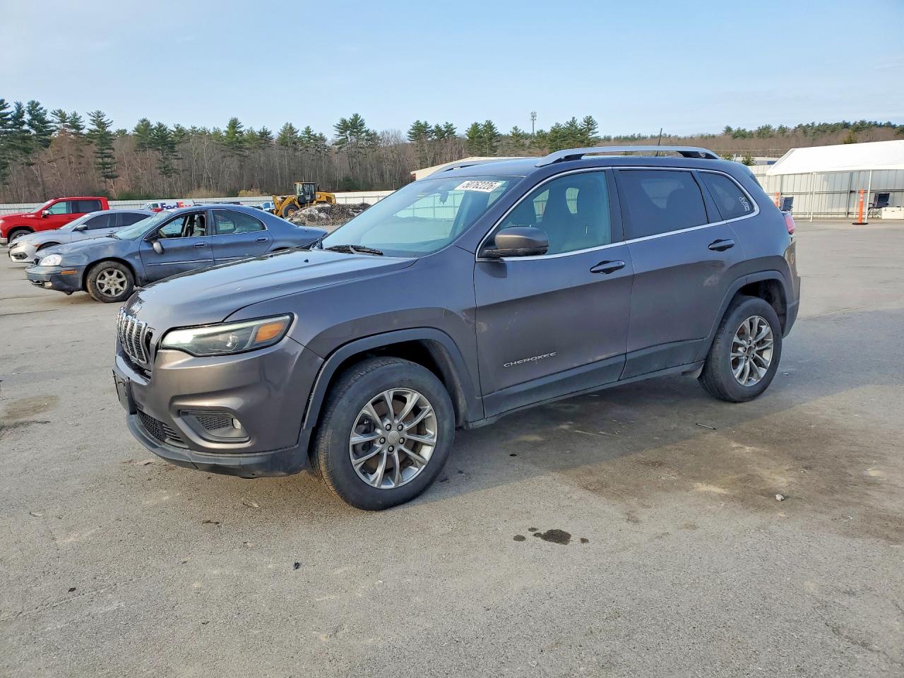 Salvage Jeep Grand Cherokee Image