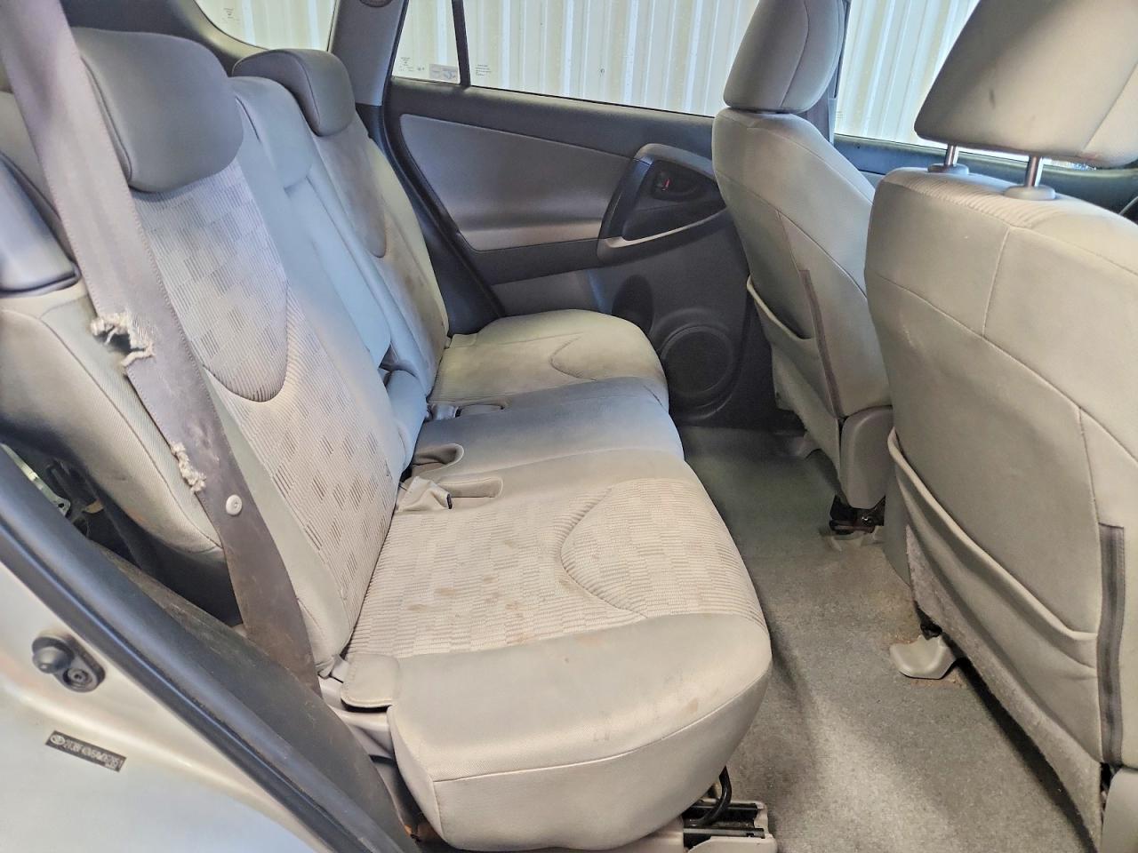 Toyota RAV4 Base