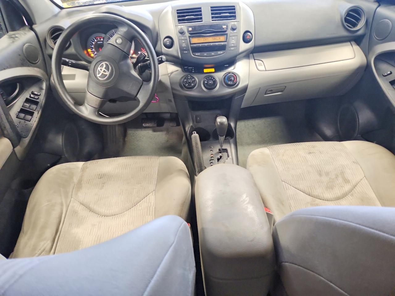 Toyota RAV4 Base