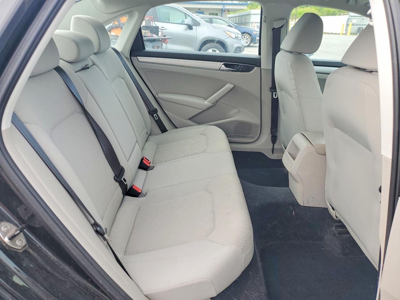 Volkswagen Passat S