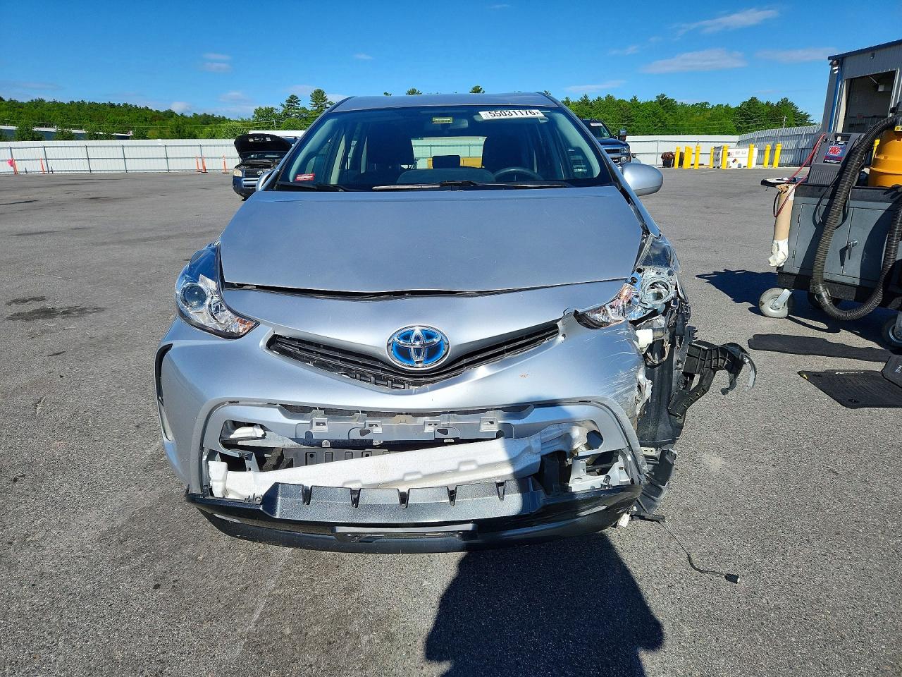 Toyota Prius v Three
