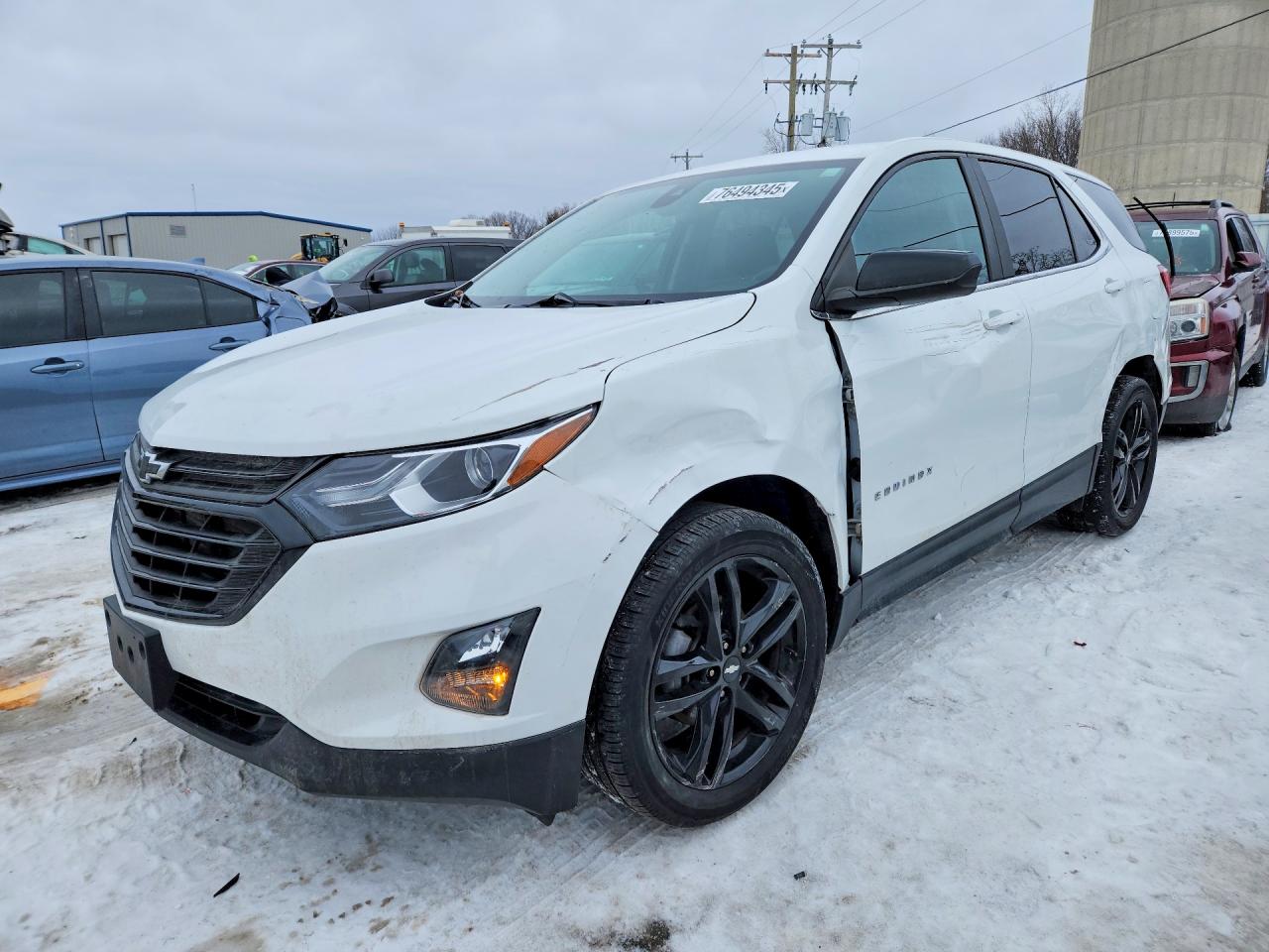 Salvage Chevrolet Equinox Image