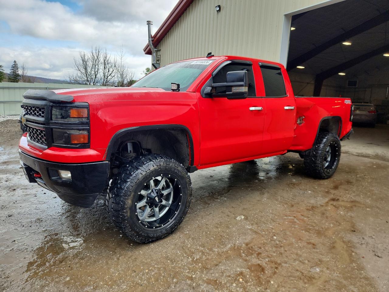 Salvage Chevrolet Silverado Image