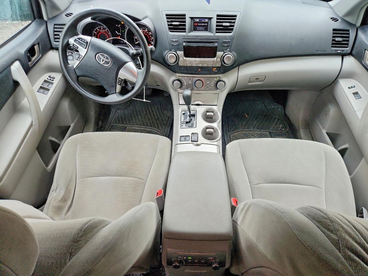 Toyota Highlander Base