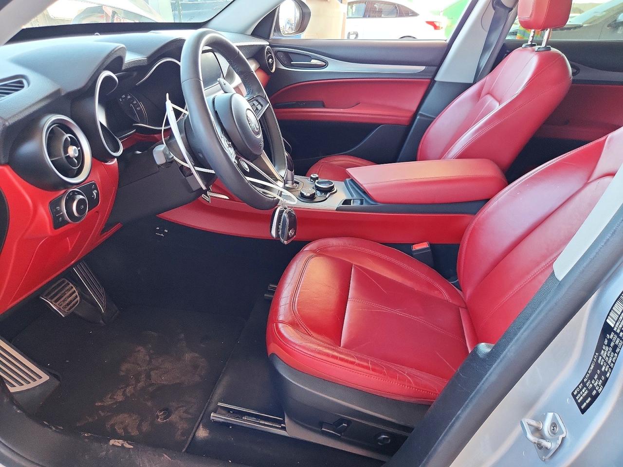 Alfa Romeo Stelvio Sport
