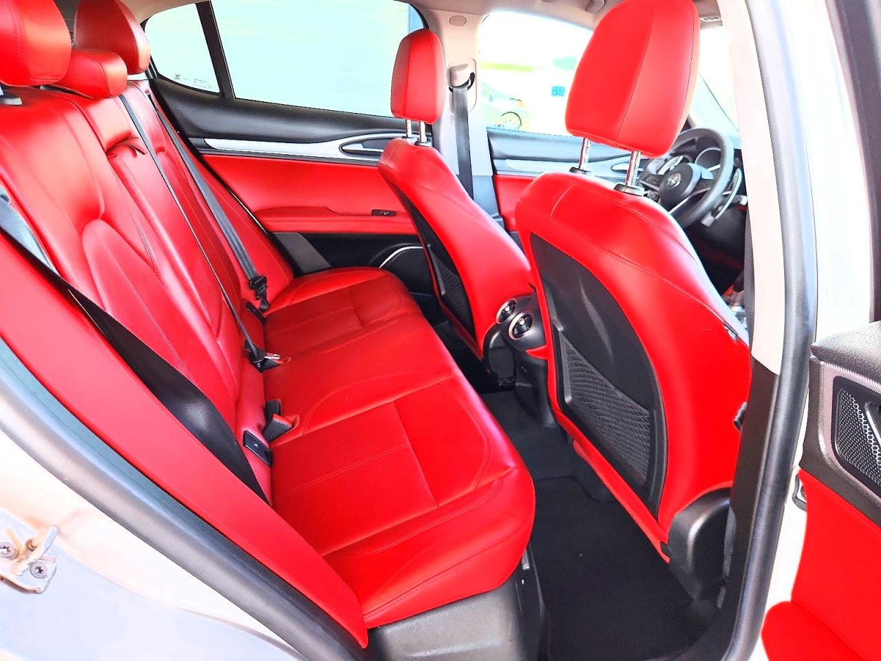 Alfa Romeo Stelvio Sport