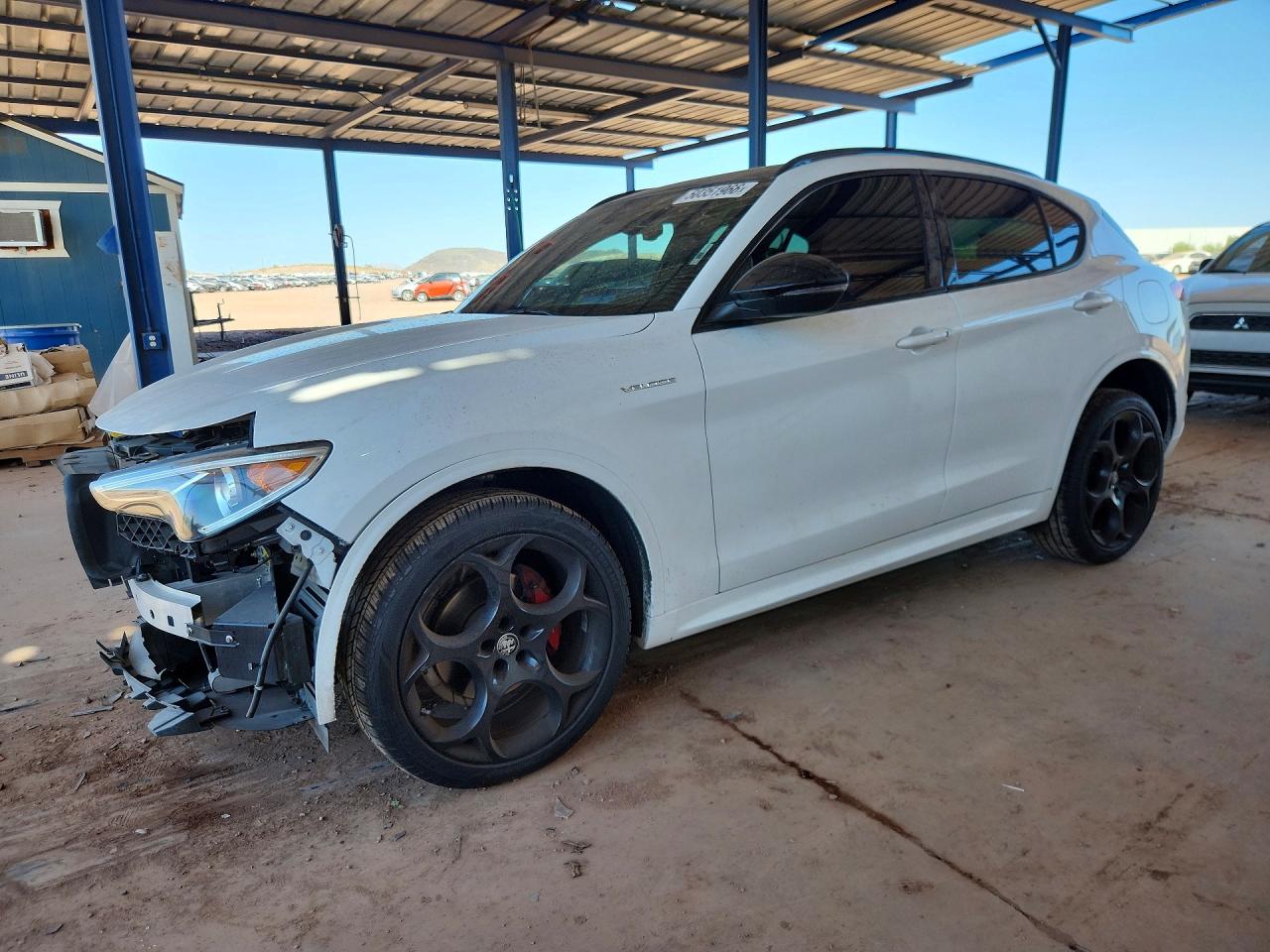 Salvage Alfa Romeo Stelvio Image
