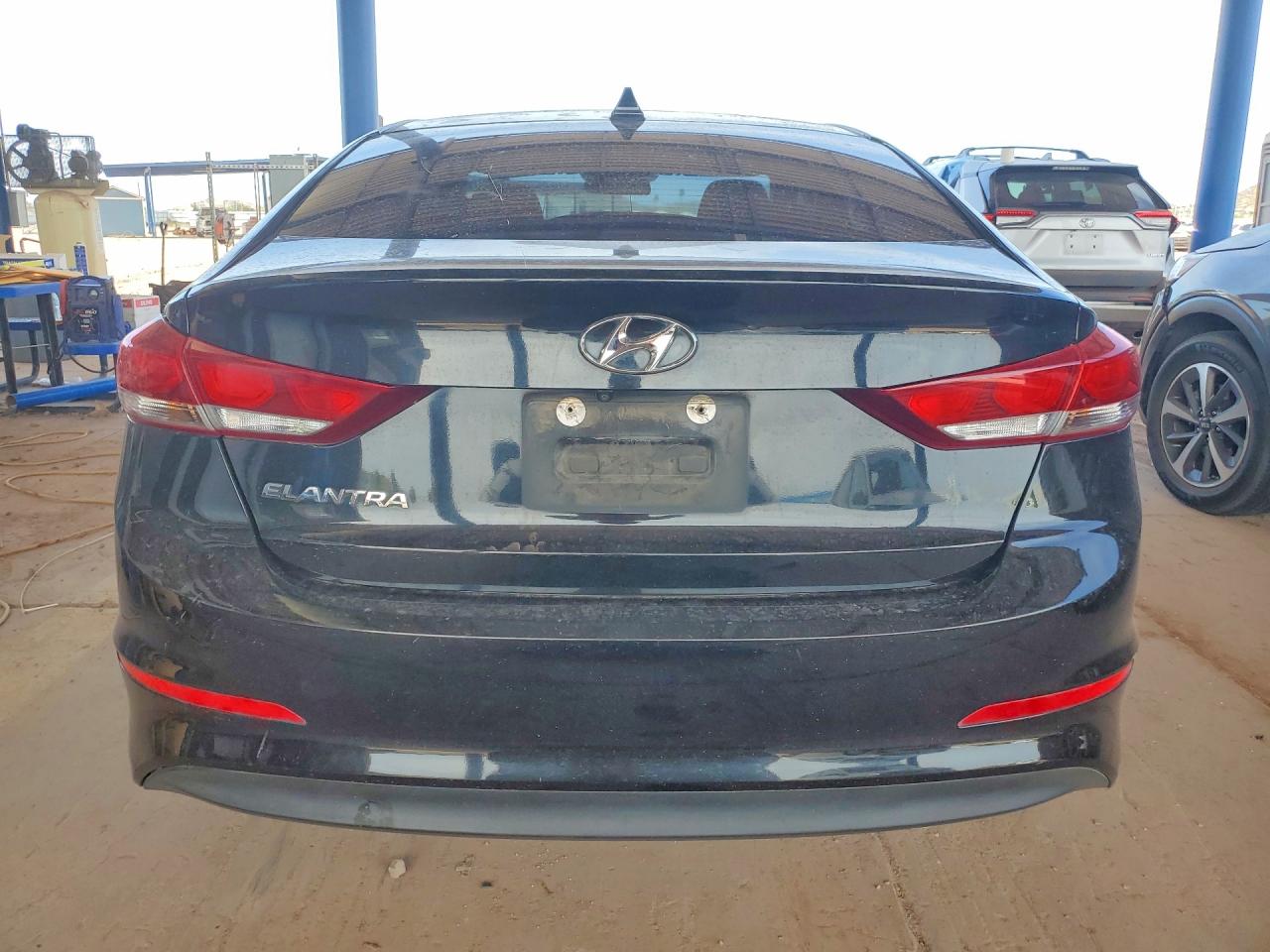 Hyundai ELANTRA Sel