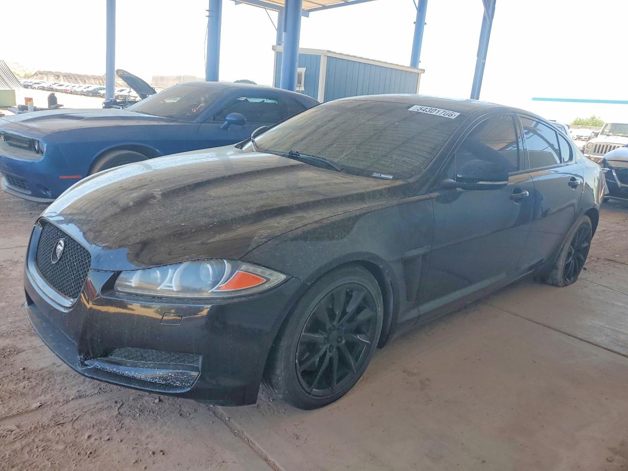 Salvage Jaguar XF Image