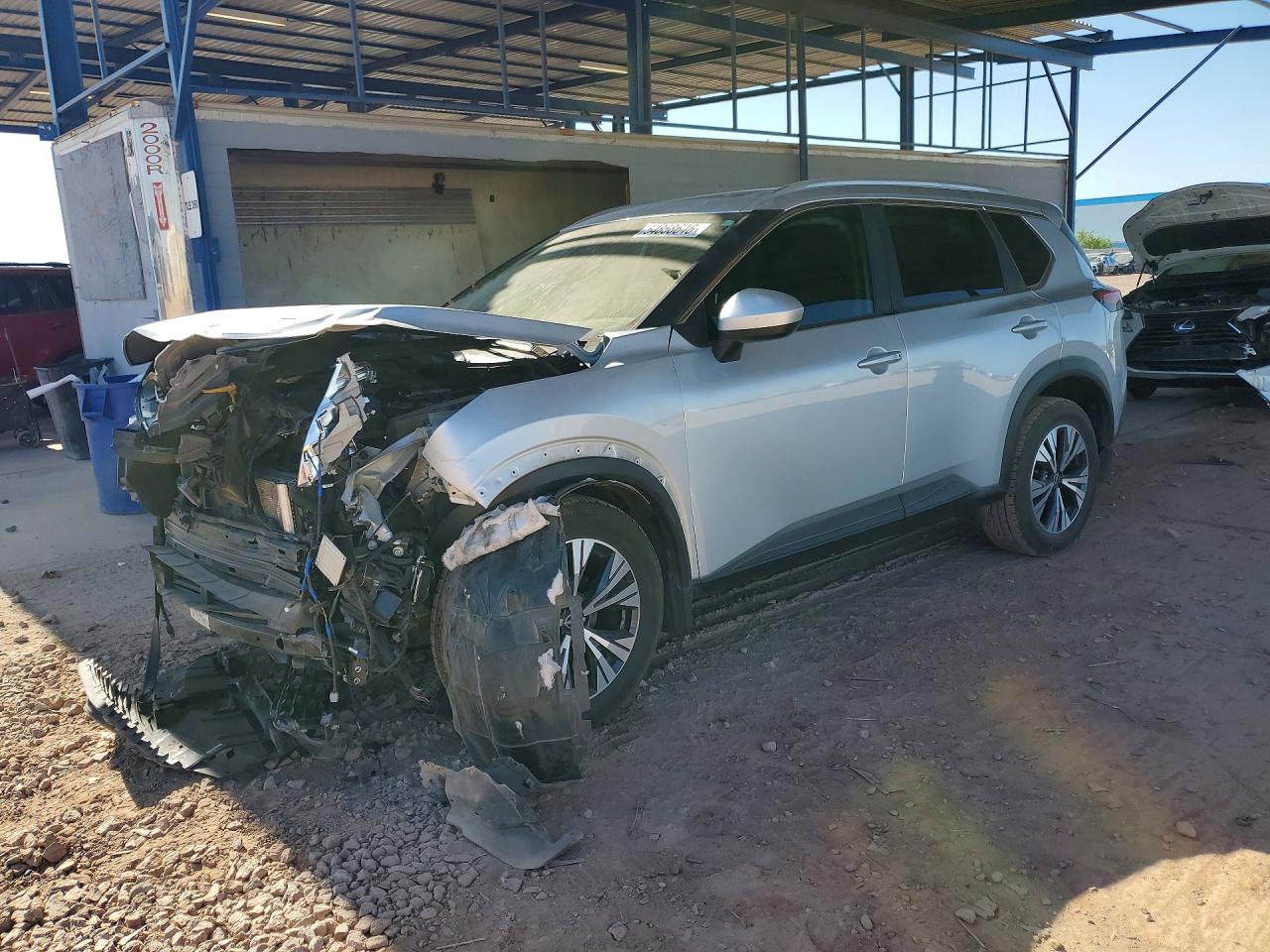 Salvage Nissan Rogue Image