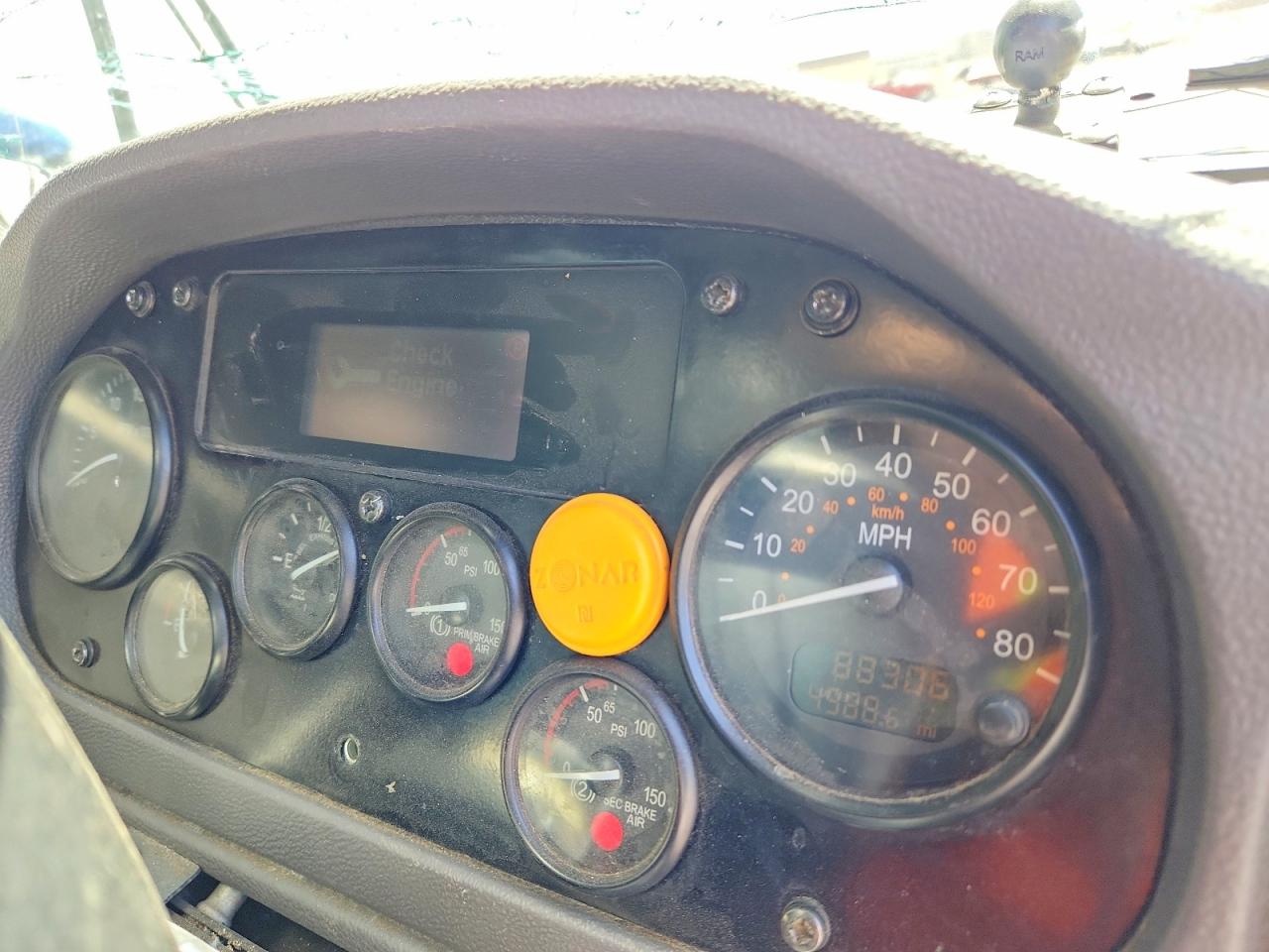 Peterbilt 520