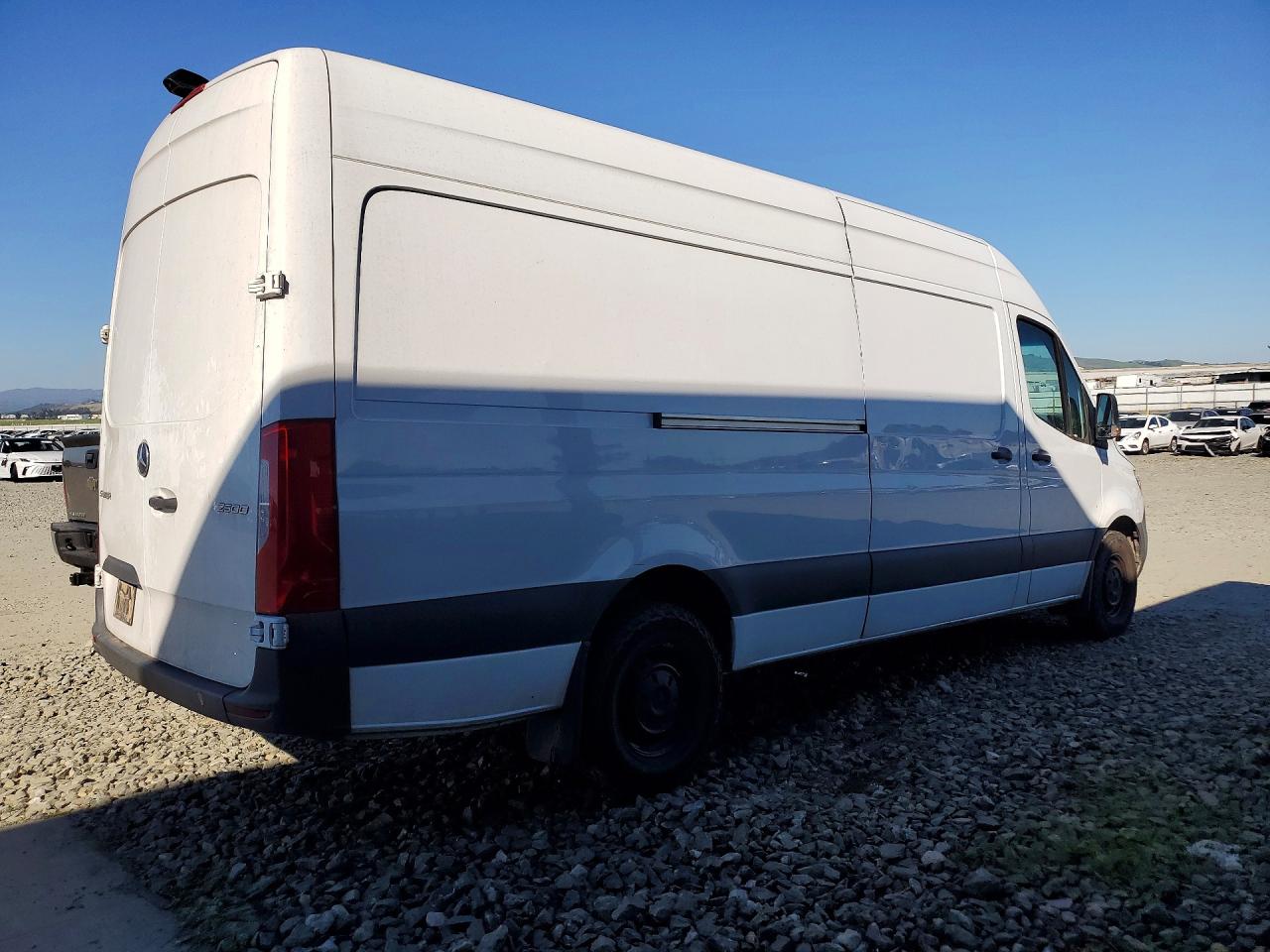 Mercedes-Benz Sprinter 2500