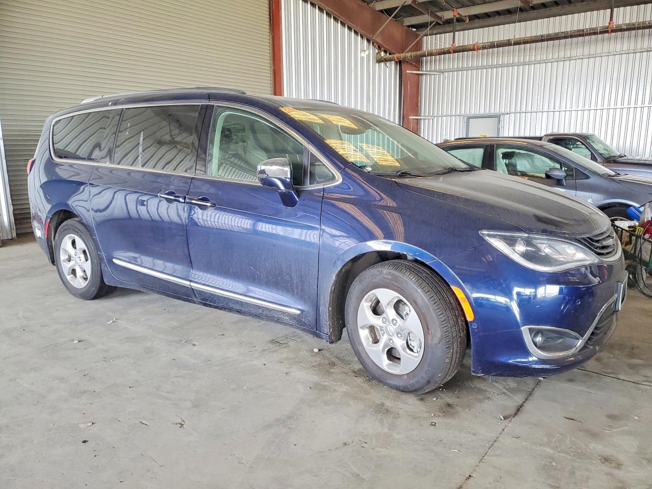 Chrysler Pacifica Hybrid Limited