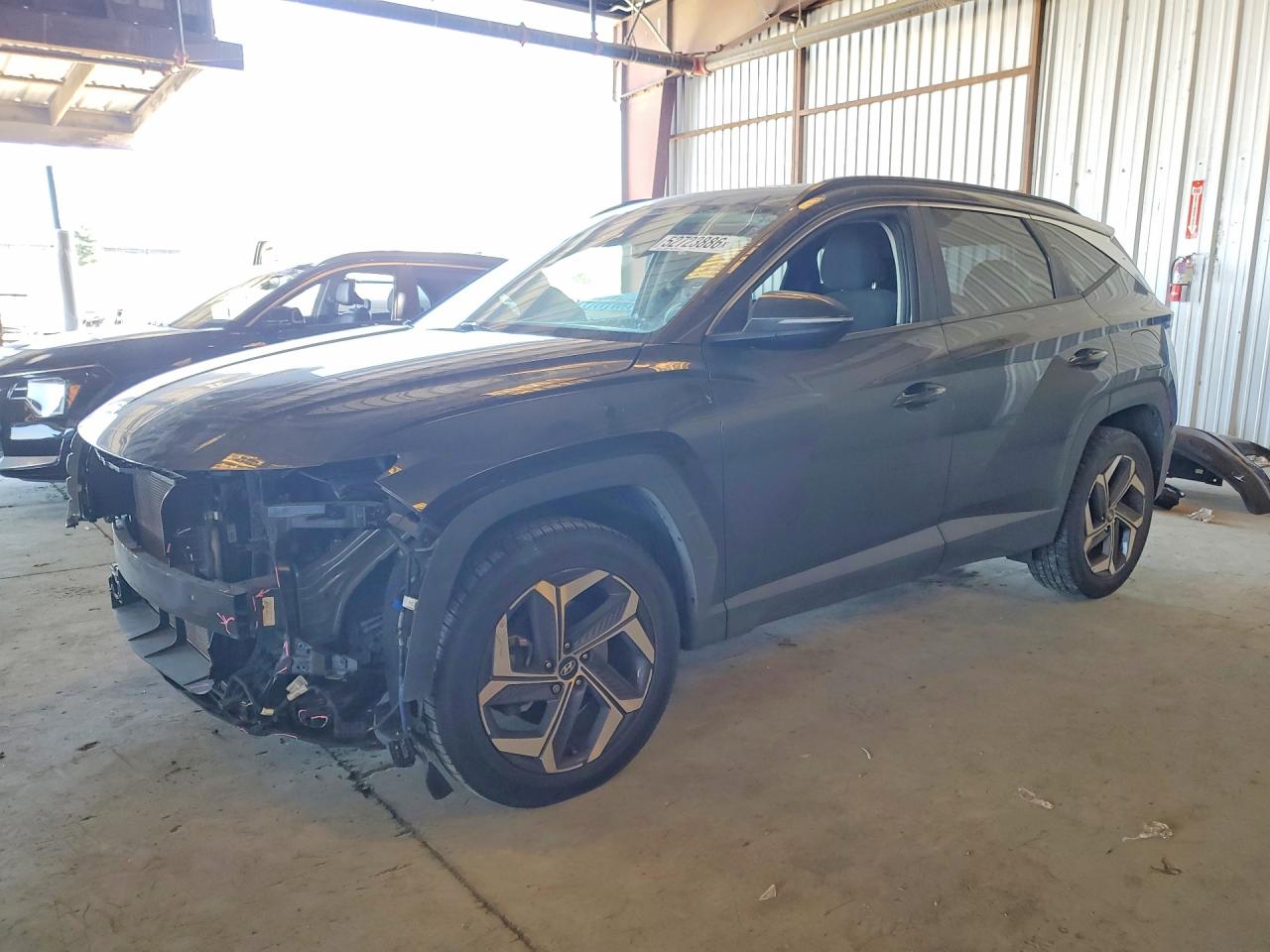Salvage Hyundai TUCSON Image