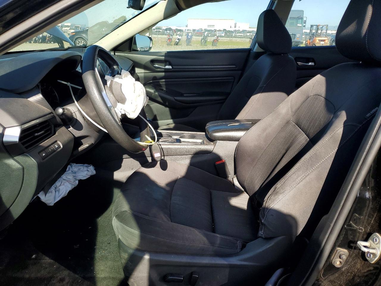 Nissan Altima S
