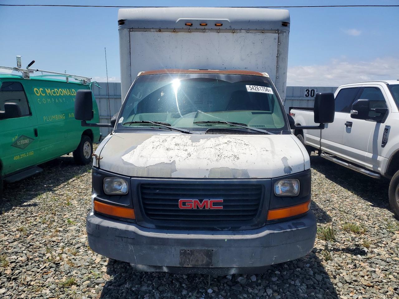 GMC Savana Cutaway G3500