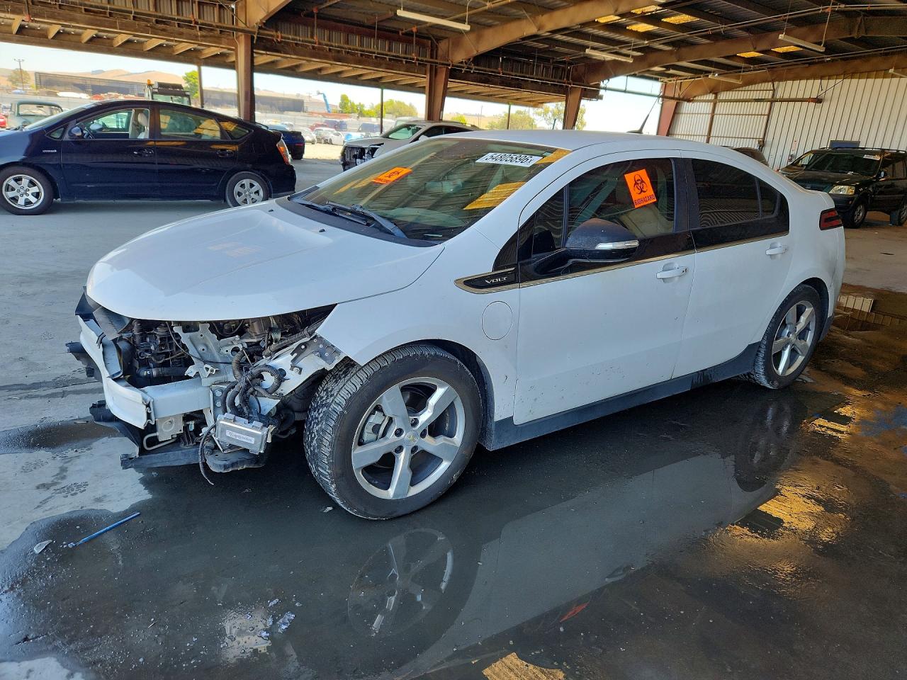 Salvage Chevrolet Volt Image