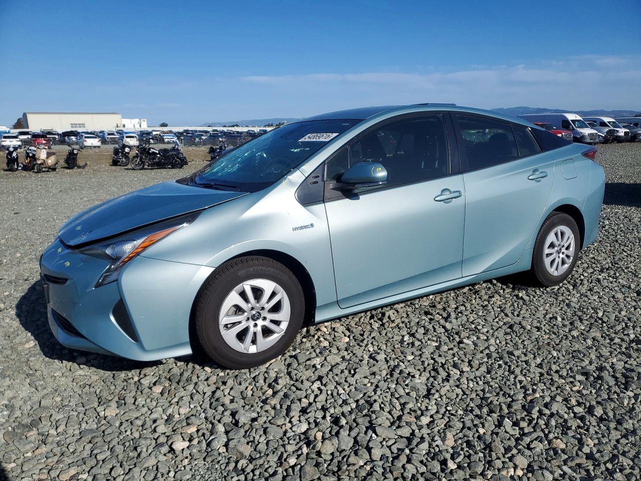 Salvage Toyota Prius Image
