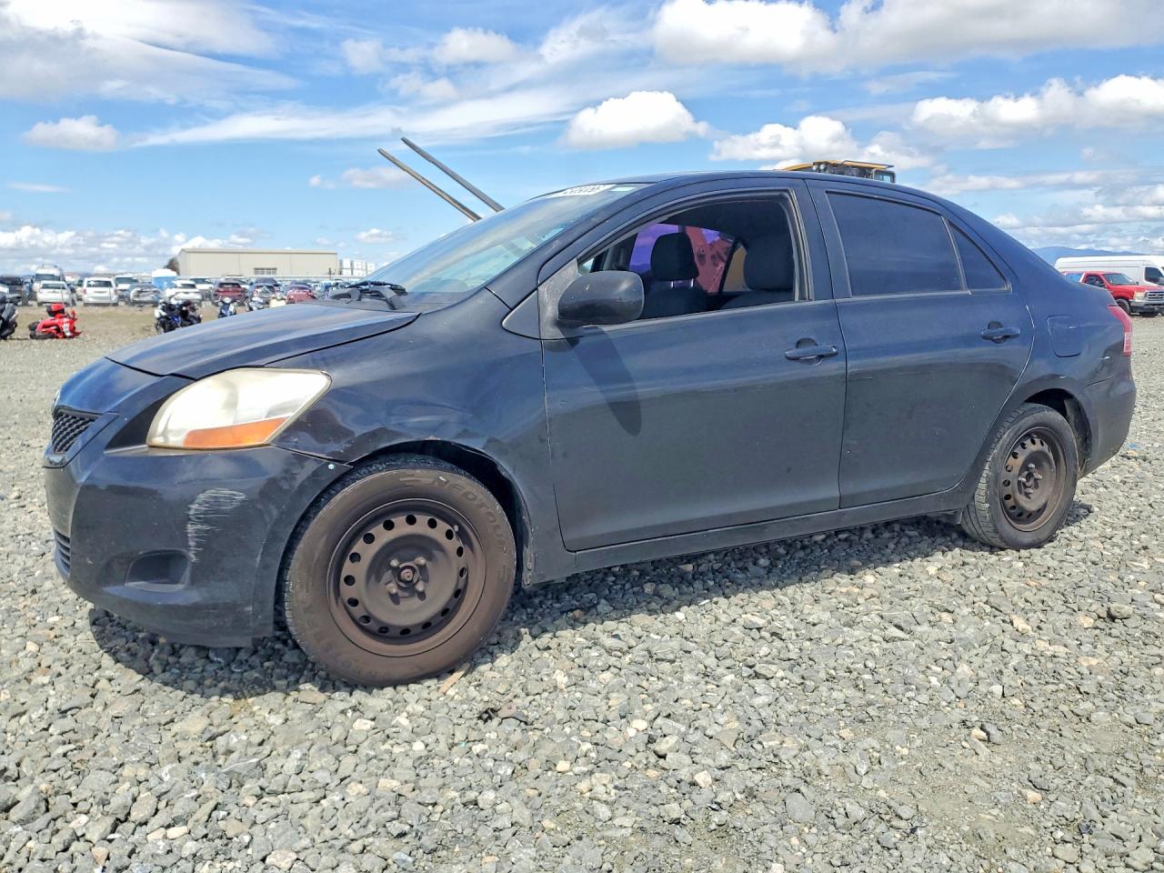 Salvage Toyota Yaris Image