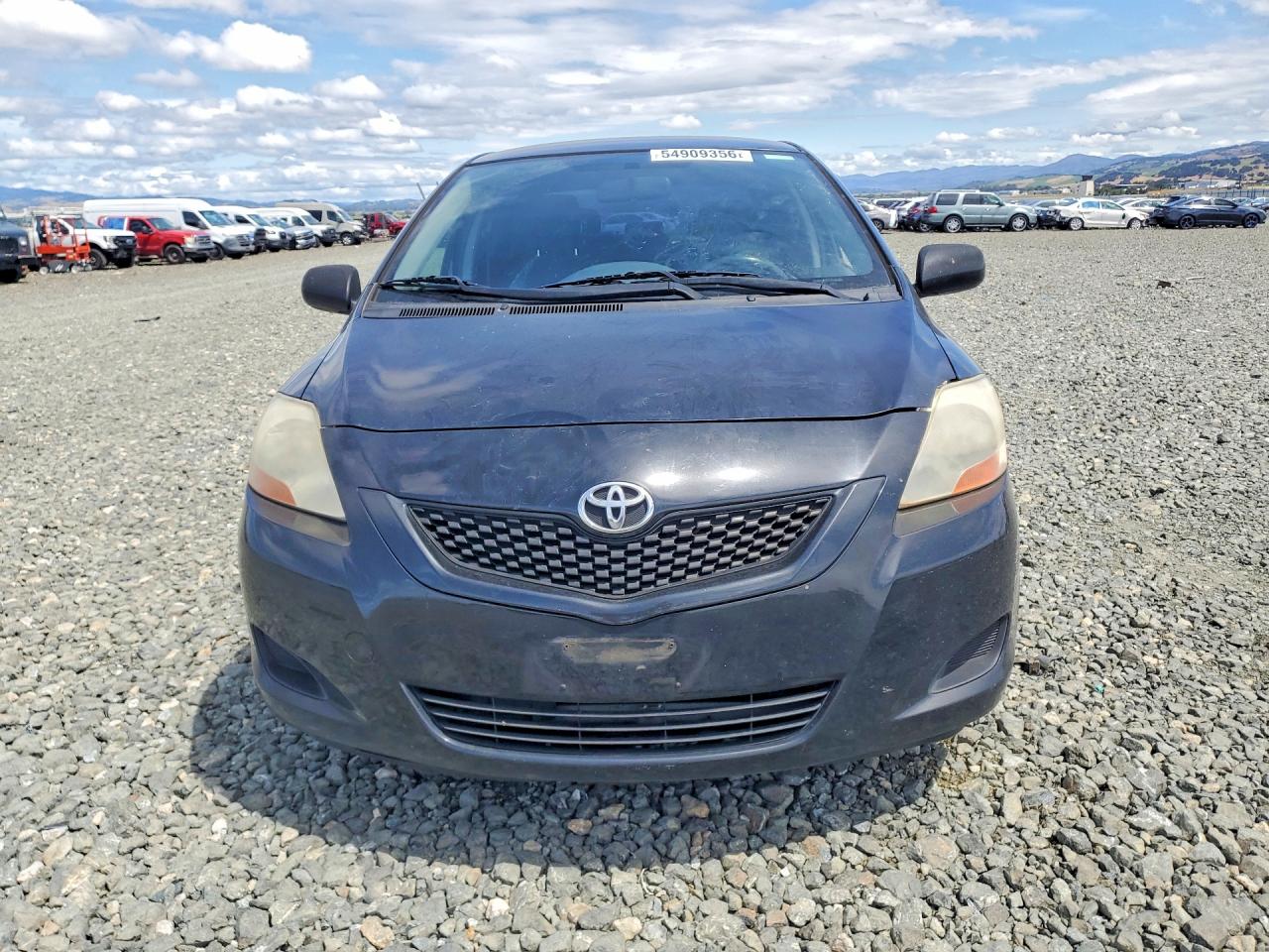 Toyota Yaris Base