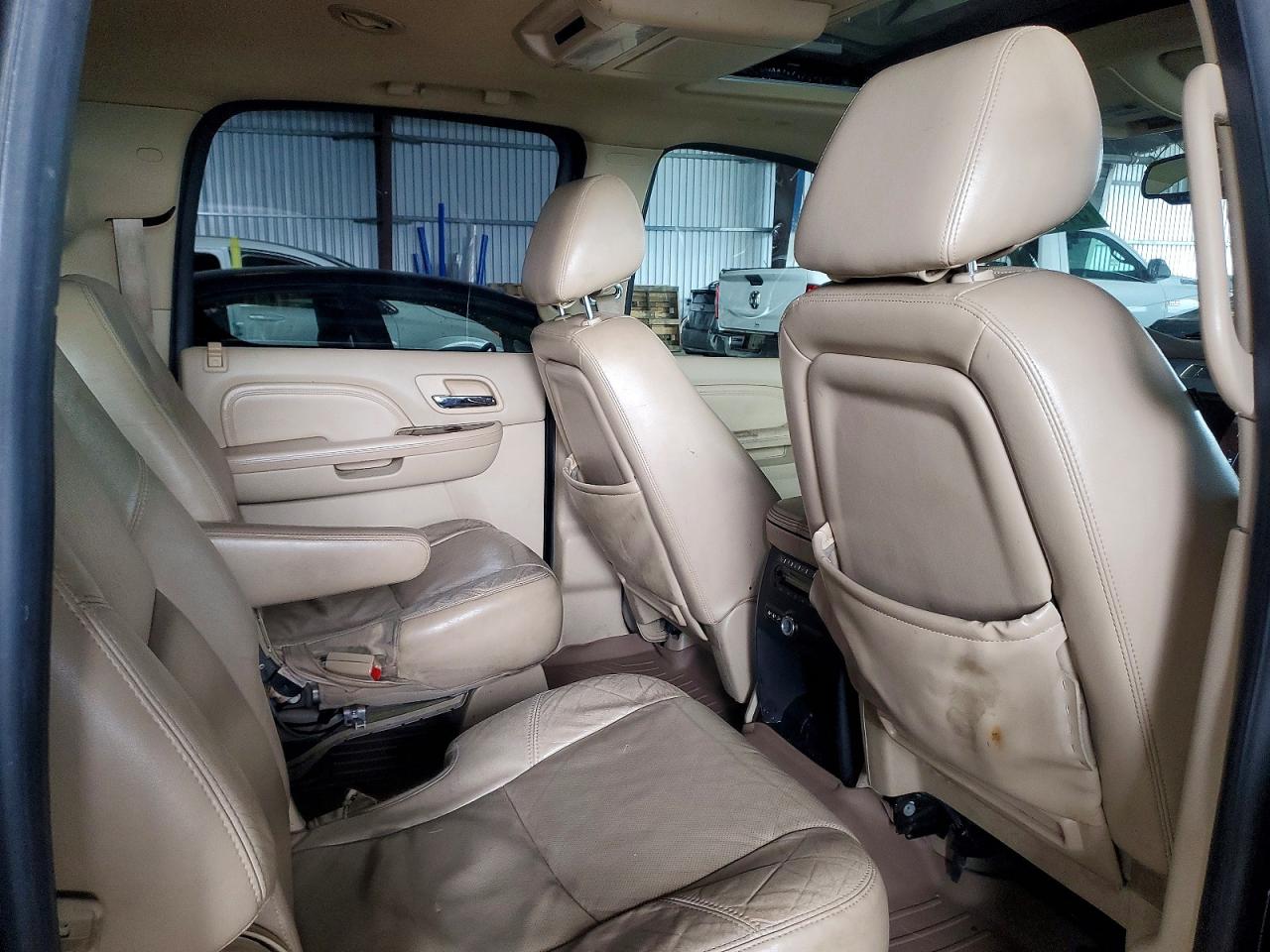 Cadillac Escalade Esv Premium