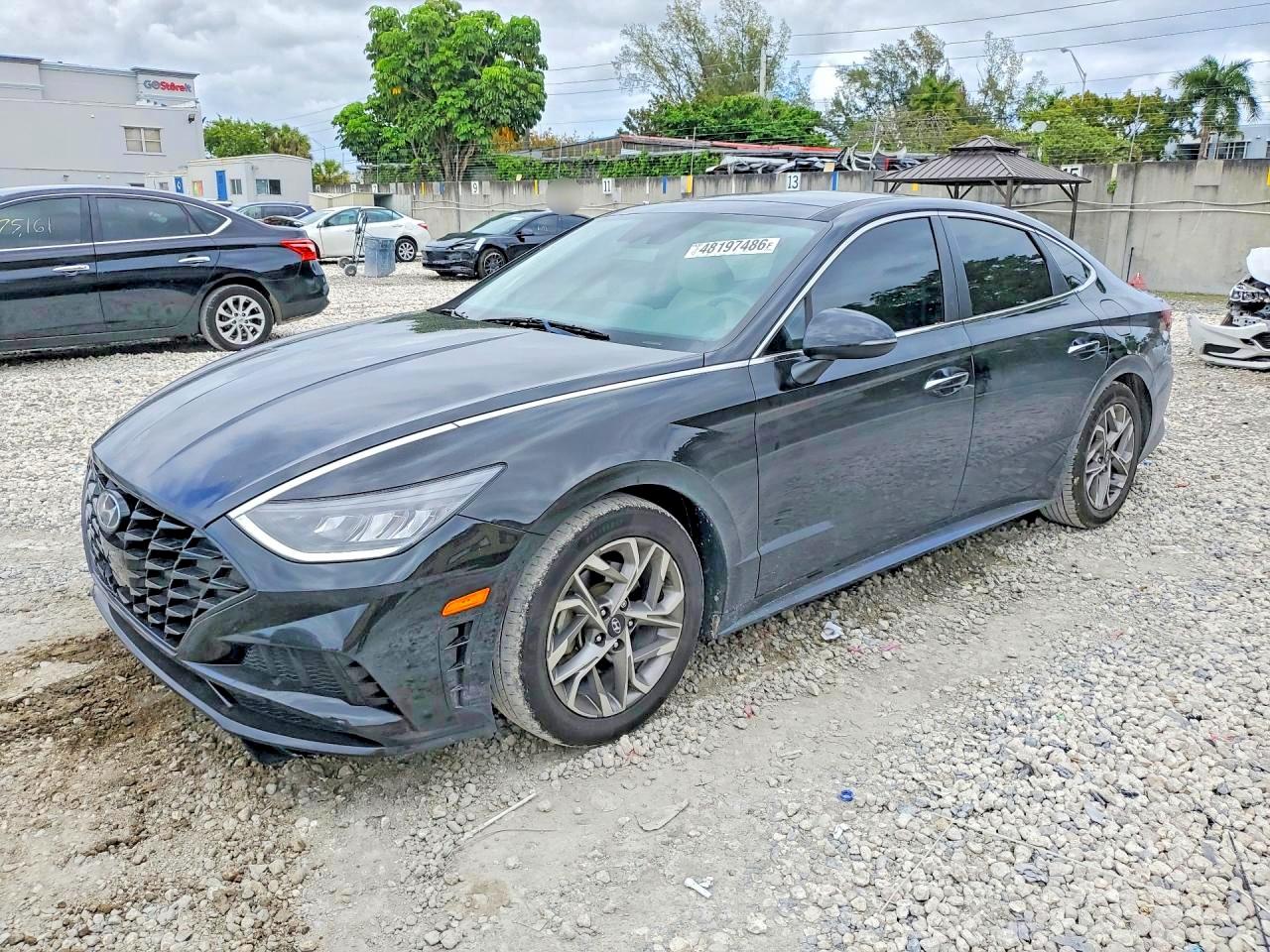 Salvage Hyundai SONATA Image
