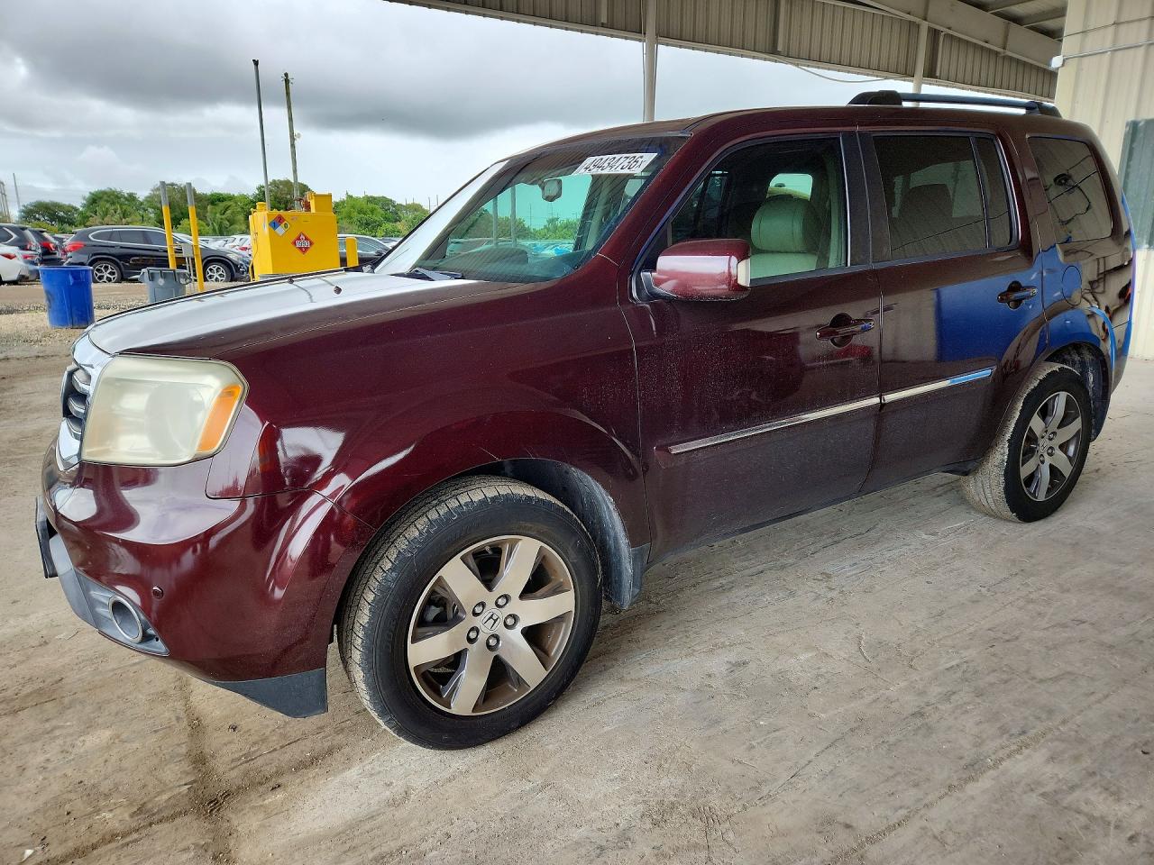 Salvage Honda Pilot Image