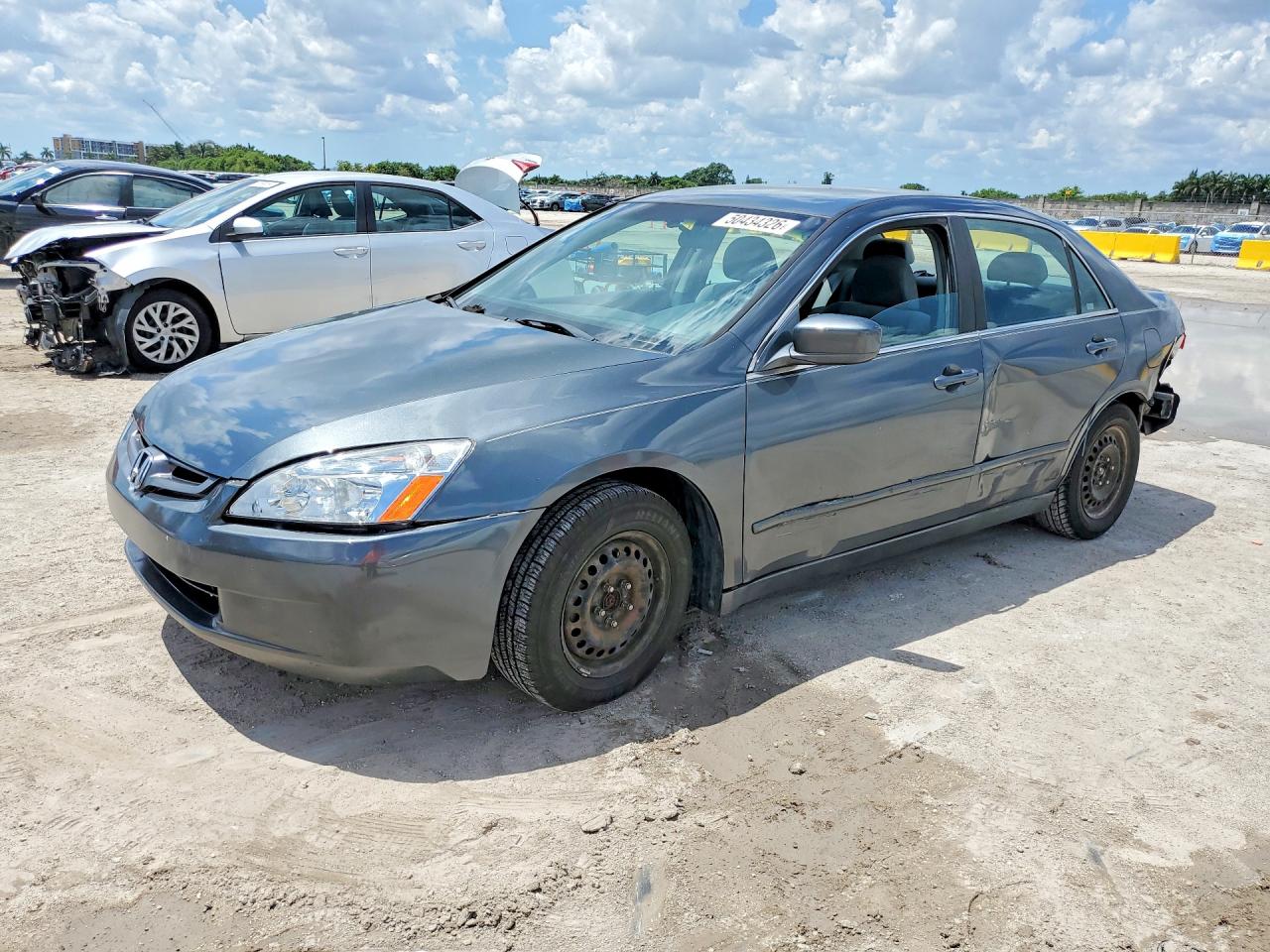 Salvage Honda Accord Image