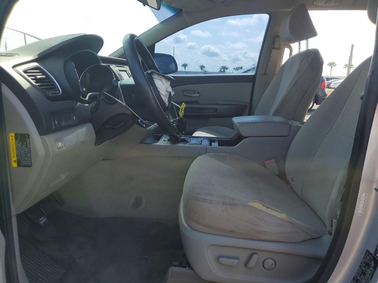 Kia Sedona Lx
