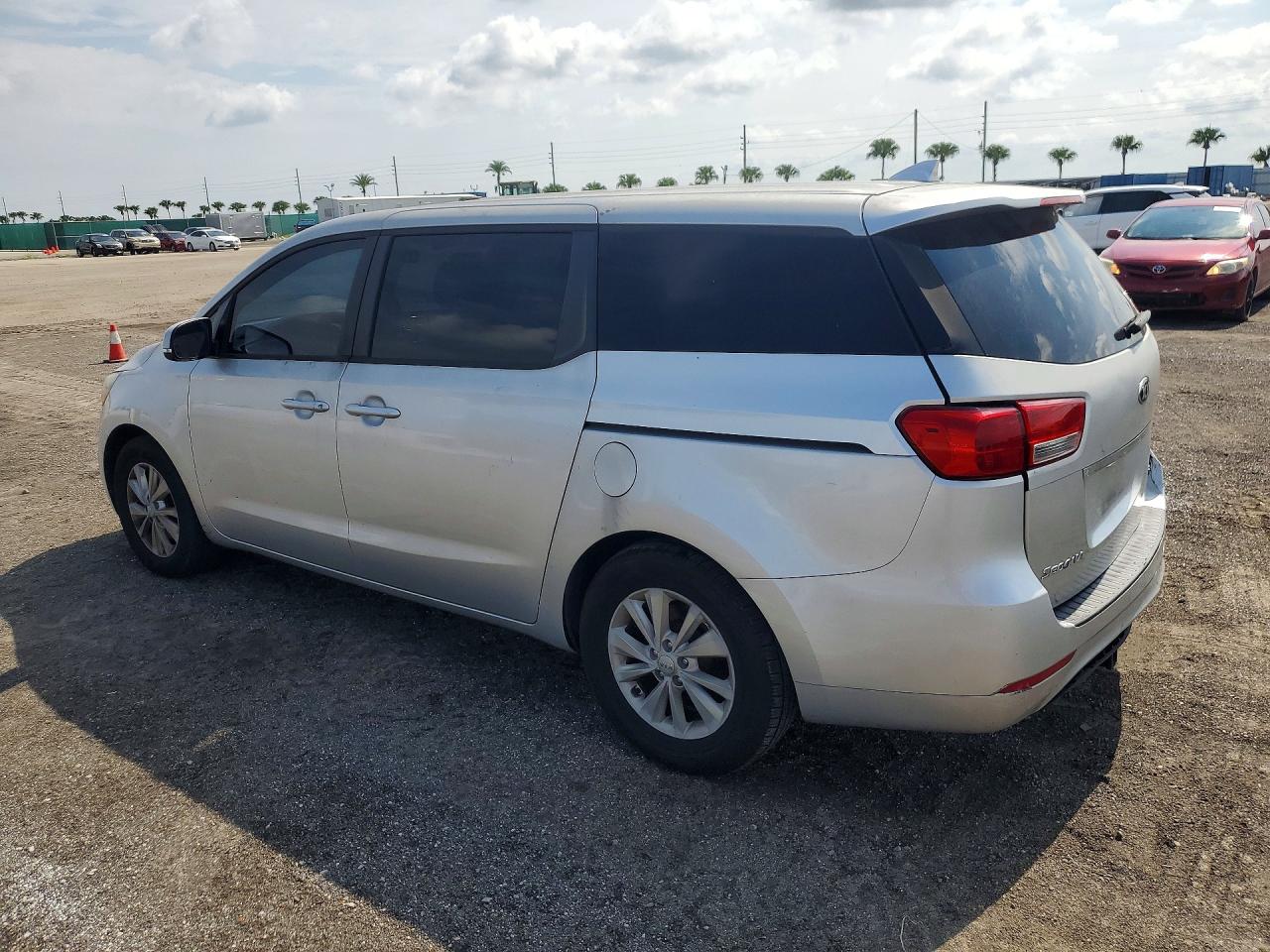 Kia Sedona Lx