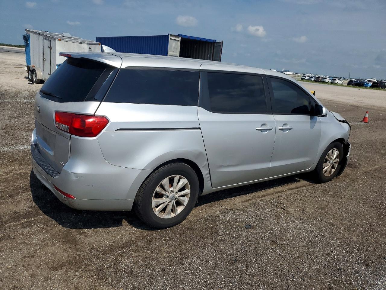 Kia Sedona Lx