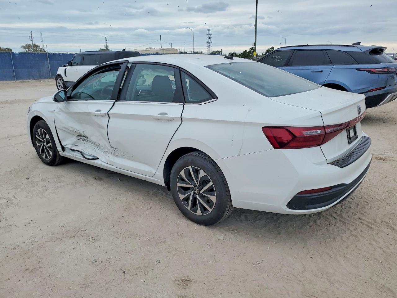 Volkswagen Jetta S