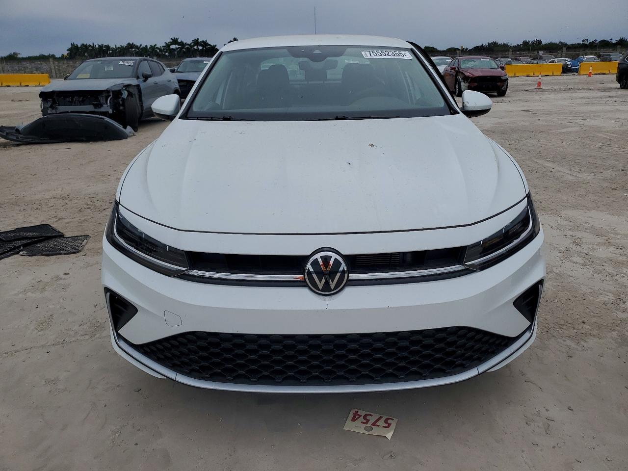Volkswagen Jetta S
