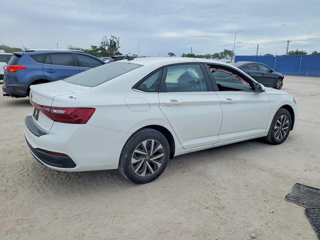 Volkswagen Jetta S
