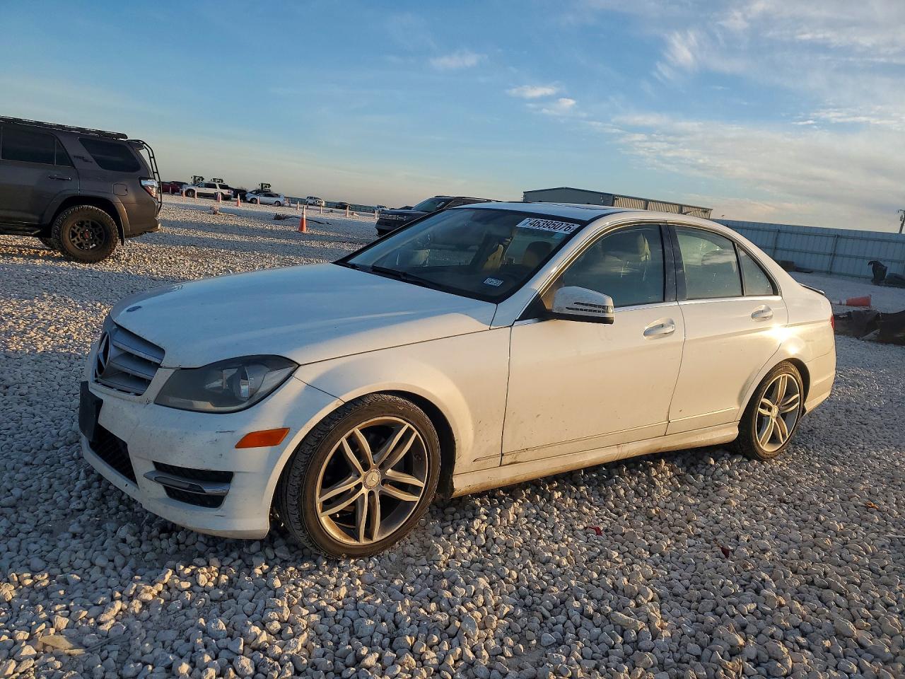 Salvage Mercedes-Benz C-Class Image