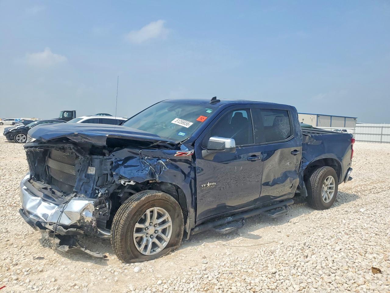 Salvage Chevrolet Silverado Image