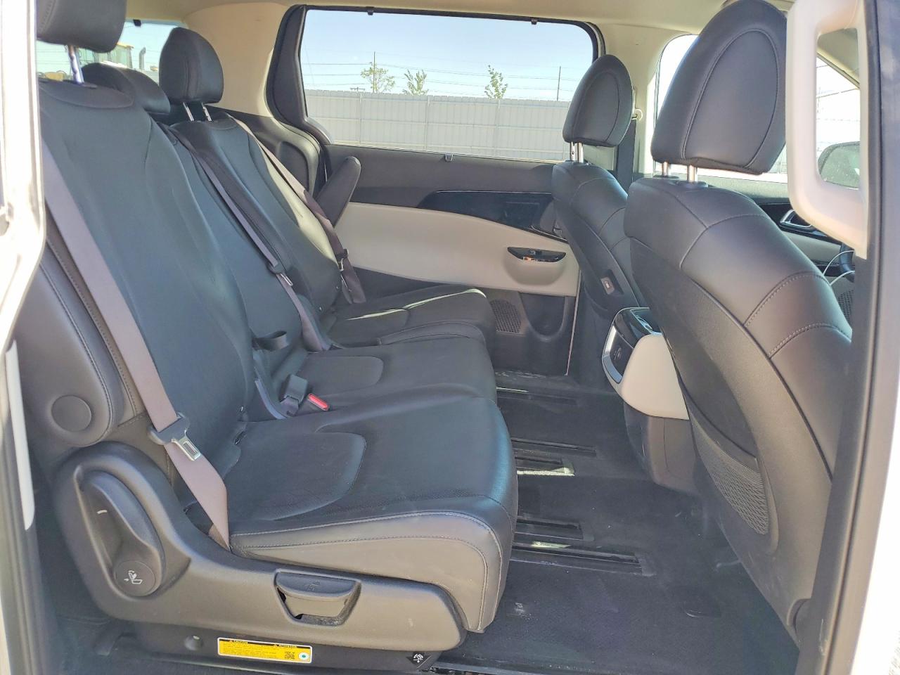 Kia Carnival Ex