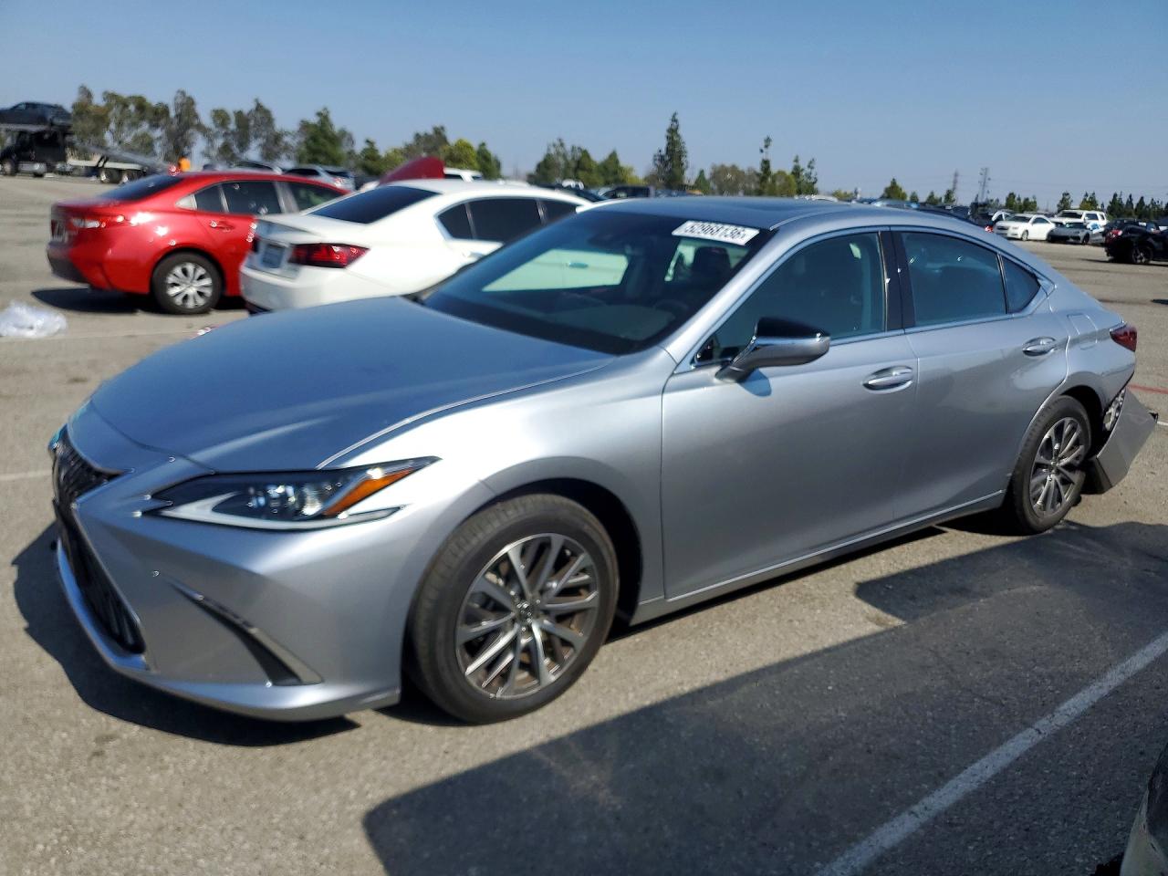 Salvage Lexus Es Image