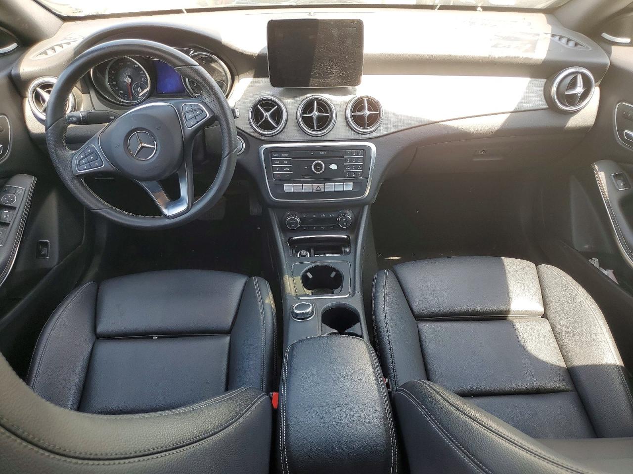 Mercedes-Benz Cla-class 250